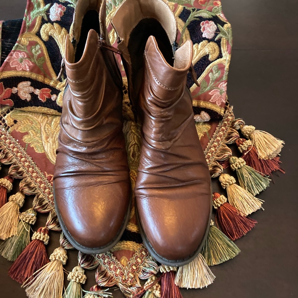 Miz Mooz ankle boots